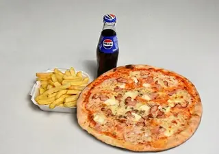 Pizza slaninica 20cm + pomfrit + Pepsi