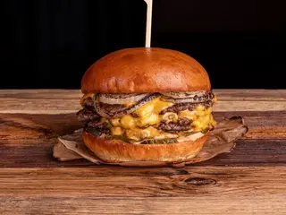 Double Smash Cheeseburger