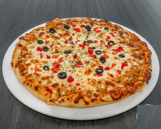 Pizza Calzone Kebab Pequena