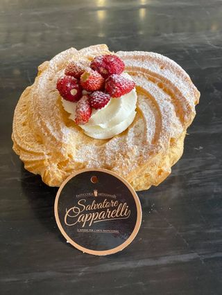 Zeppolone a Crema Chantilly