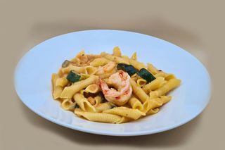 Garganelli gamberi e zucchine*