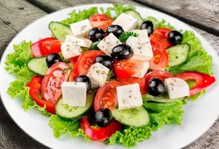 Ensalada de queso (80 g. a 100 g.)