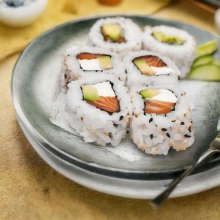 149. Rollo California Salmón (8 Uds.)