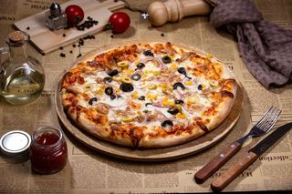 Pizza cu ton Ø28cm