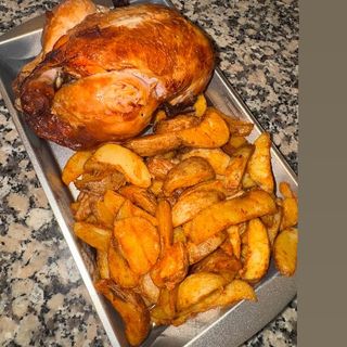Pollo Asado Entero Con Papas Mixtas