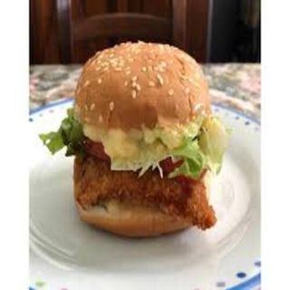 Crunchy chicken burger