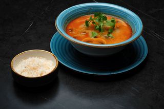 Том ям с креветками