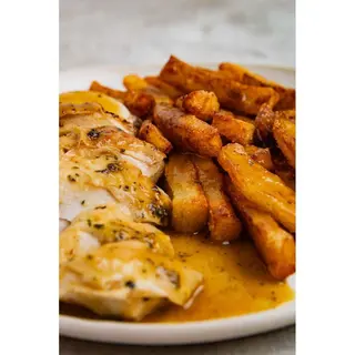 Sizzling chicken with rice or chips