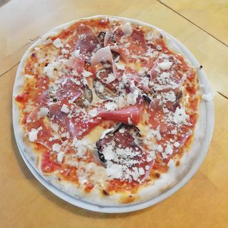 Srednja Knezova Pizza