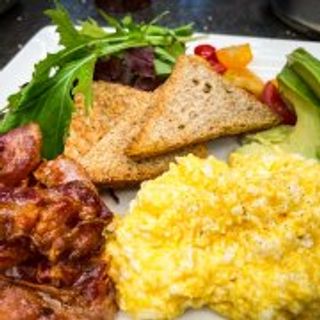 Bacon Scramble Eggs (disponibile fino alle 11.30)