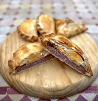Empanada Burger