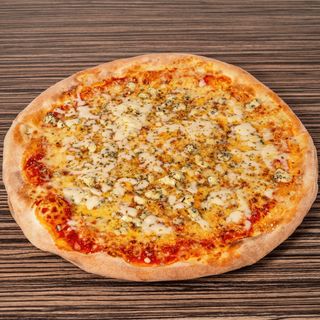 Pizza Quattro formaggi mala