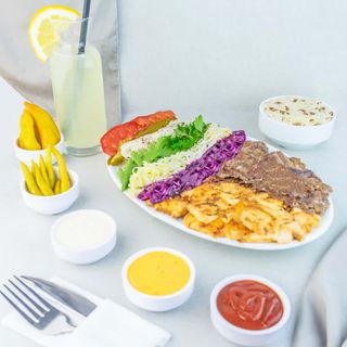 Meniu farfurie mica cu orez amestec