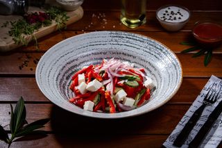 Salata de rosii cu branza