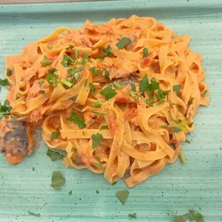 Fetuccine al salmon