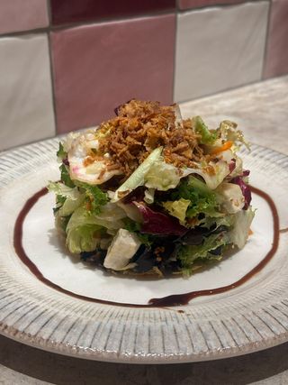 Ensalada De Queso De Cabra