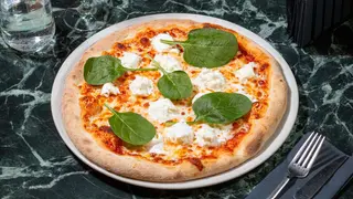 Pizza margherita cu bufala 1+1