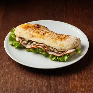 Sendvič sa pečenicom