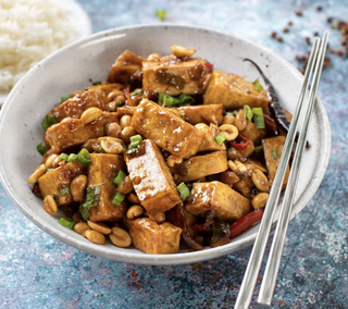 Tofu al estilo kongbao picante