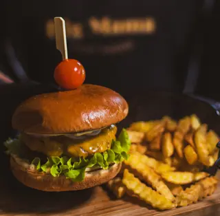 Juneći burger 150 gr