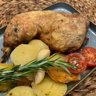 Pollo asado (con patatas)