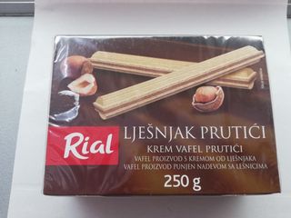 Rial lješnjak prutići 250g