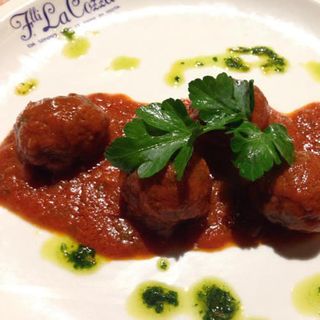 Polpette di “Nonna Cozza” con scarpetta di pane casereccio	
