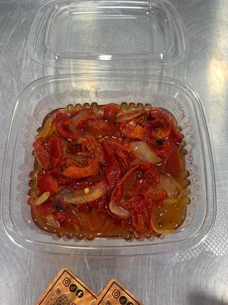 Ración De Ensalada De Pimientos