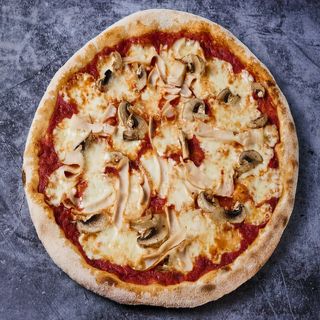 Capricciosa pizza 