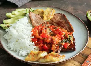 Sobrebarriga Guisada Con Sopa