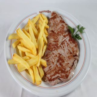 Filete De Ternera Con Patatas (200 G.)