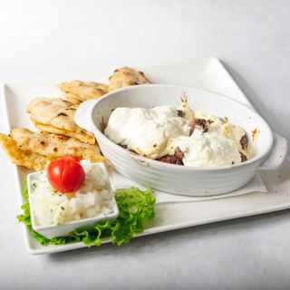 Zapečeni ćevapi u kajmaku 10 komada