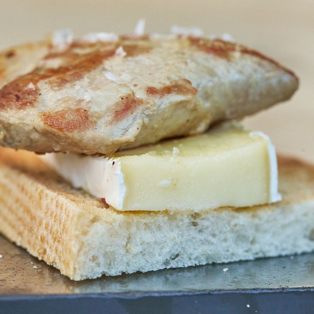 Solomillo con Brie fundido