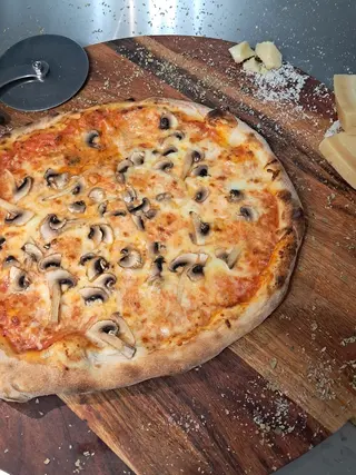 Pizza Funghi Ø32cm