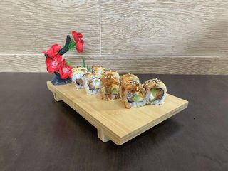 A38 Califórnia de salmão com queijo (8 peças)