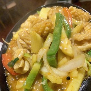 807. Lulas com Molho de Churrasco e Ananás