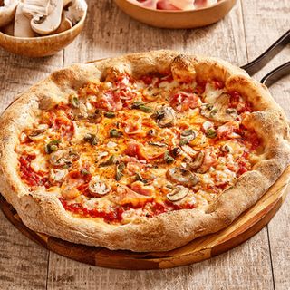 Pizza Prosciutto E Funghi (33 Cm.)