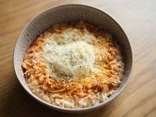 Вівсянка з куркою пастрамі та сиром Чедер (350g)