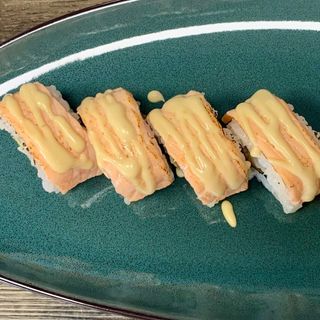 Sushi Roll Salmón Flameado