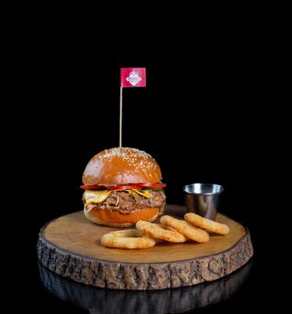 Бургер з тушеним м'ясом