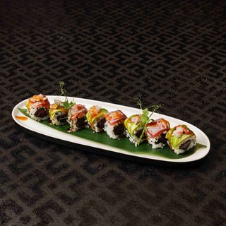 Uramaki tataki tonno