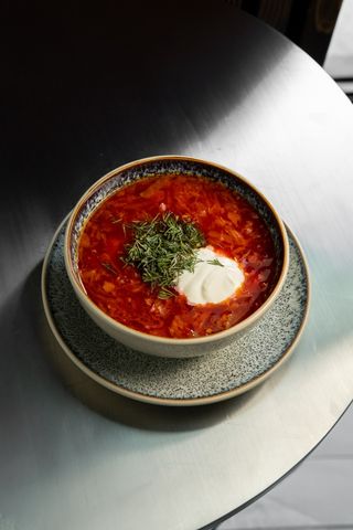 Борщ український з пампушками