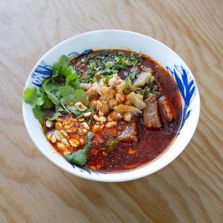 Syczuańska Zupa z Wołowiną 