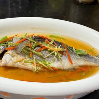 Lubina Al Vapor Con Jengibre Y Cebolleta