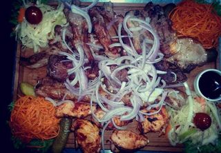 მწვადის ასორტი