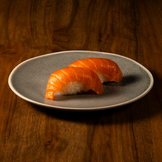 Nigiri dimljeni losos