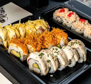 URAMAKI BOX 20 PIEZAS