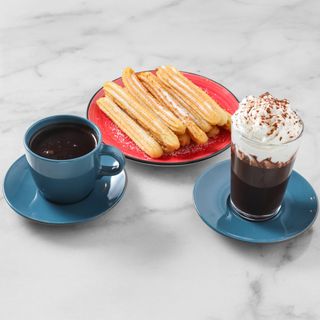 Churros (30 Uds.) Con Chocolate Caliente (1 Lt.)