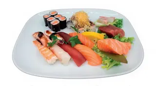 90. Sushi sashimi