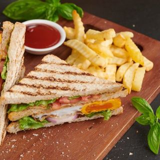 Sándwich Uptown Lomo